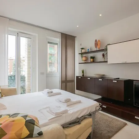 Ihost - Tito Livio 20 * Milán