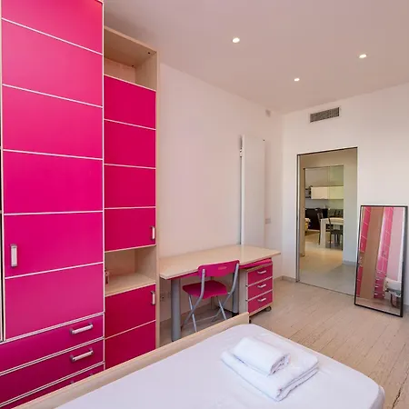 Apartment Ihost - Tito Livio 20 *